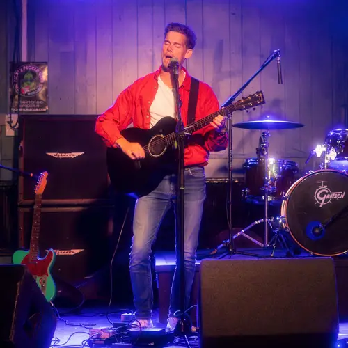 Checkmate (Live) by Joe Martin image